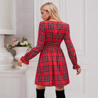 Robe Noël Lumière™ – Col V & Manches Lanternes à Motif Carreaux